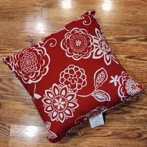 Outdoor Red Floral Pillow 17" x 17"